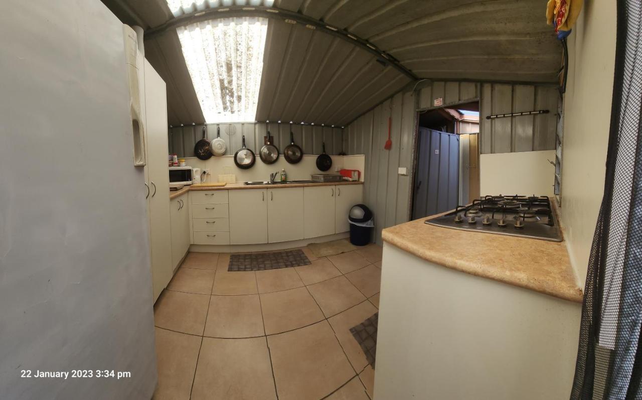 Traplins Accomodation เลคส์เอนทรานส์ ภายนอก รูปภาพ