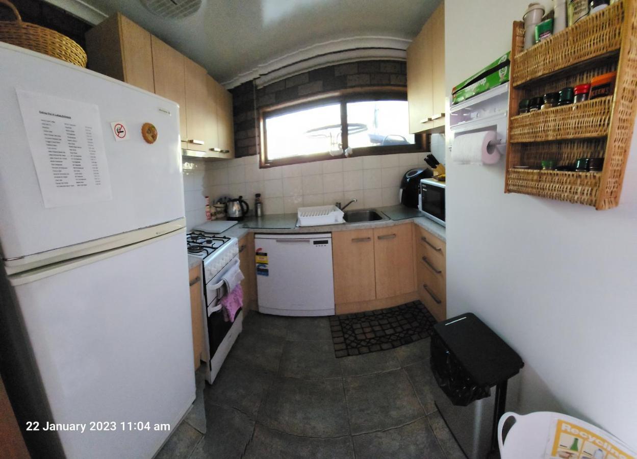Traplins Accomodation เลคส์เอนทรานส์ ภายนอก รูปภาพ